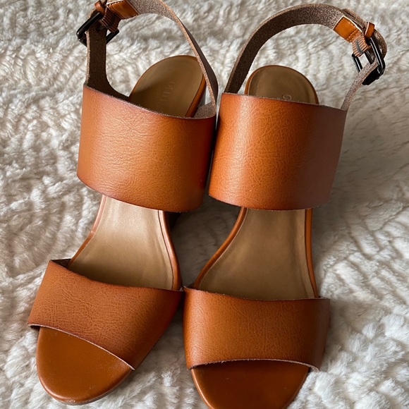 EUC Women’s Wedge Sandals, Cognac / Size: 10 - Picture 2 of 4